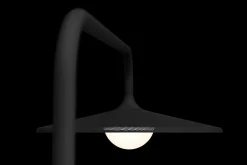 Archigrande Outdoor-stehleuchte, schwarz, 180x84x233 cm