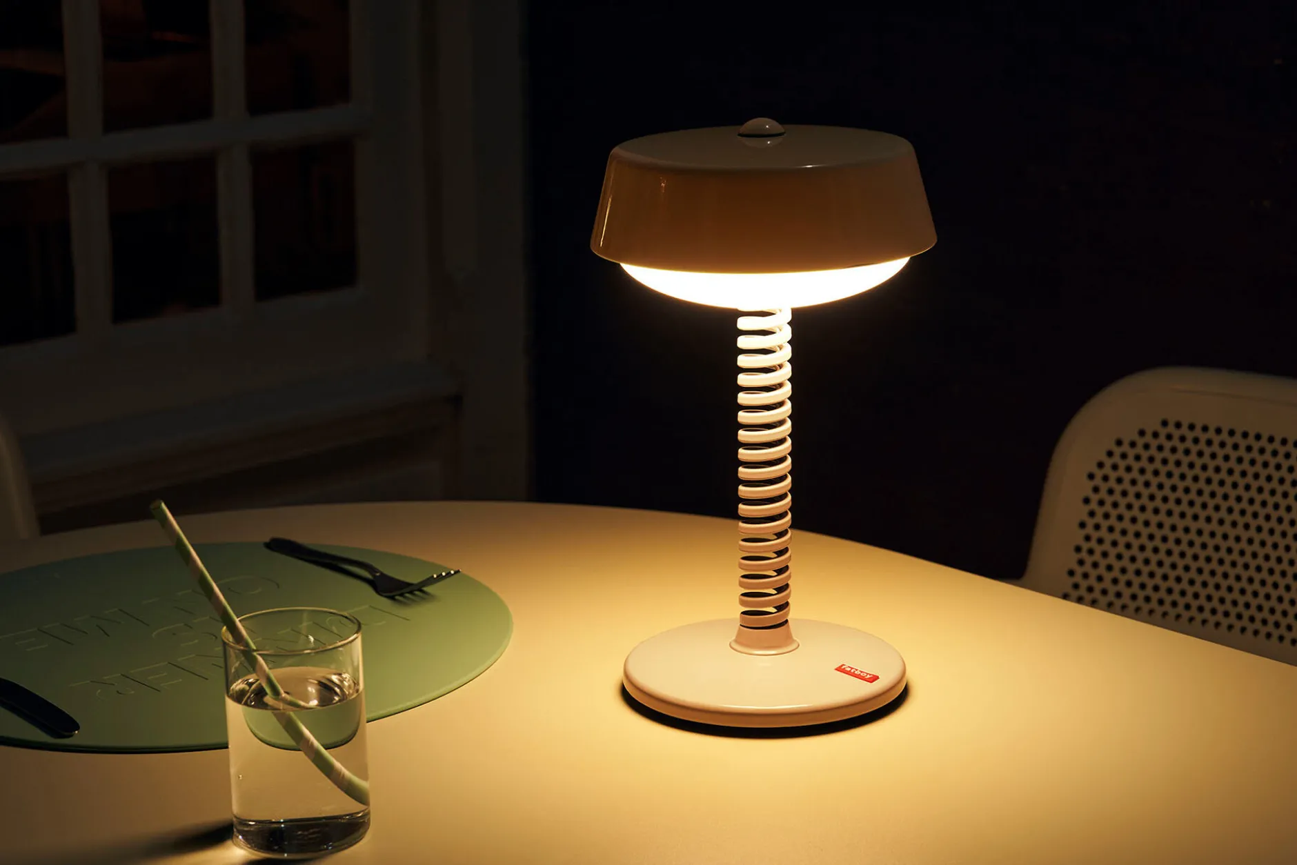 Bellboy Kabellose Tischlampe, blau, 18x18x30 cm