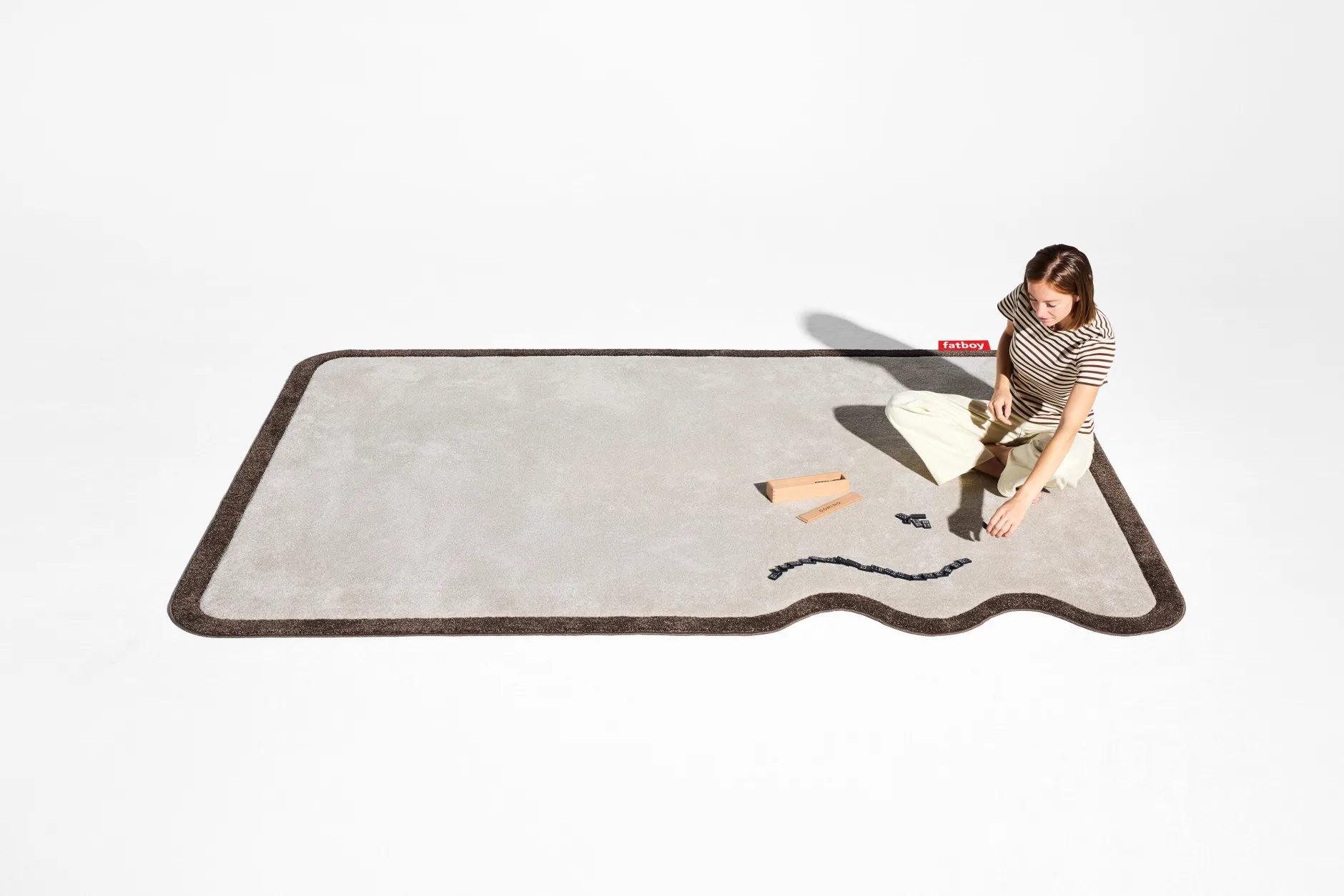 Carpet Petit Not Straight Teppich, 230x160 cm