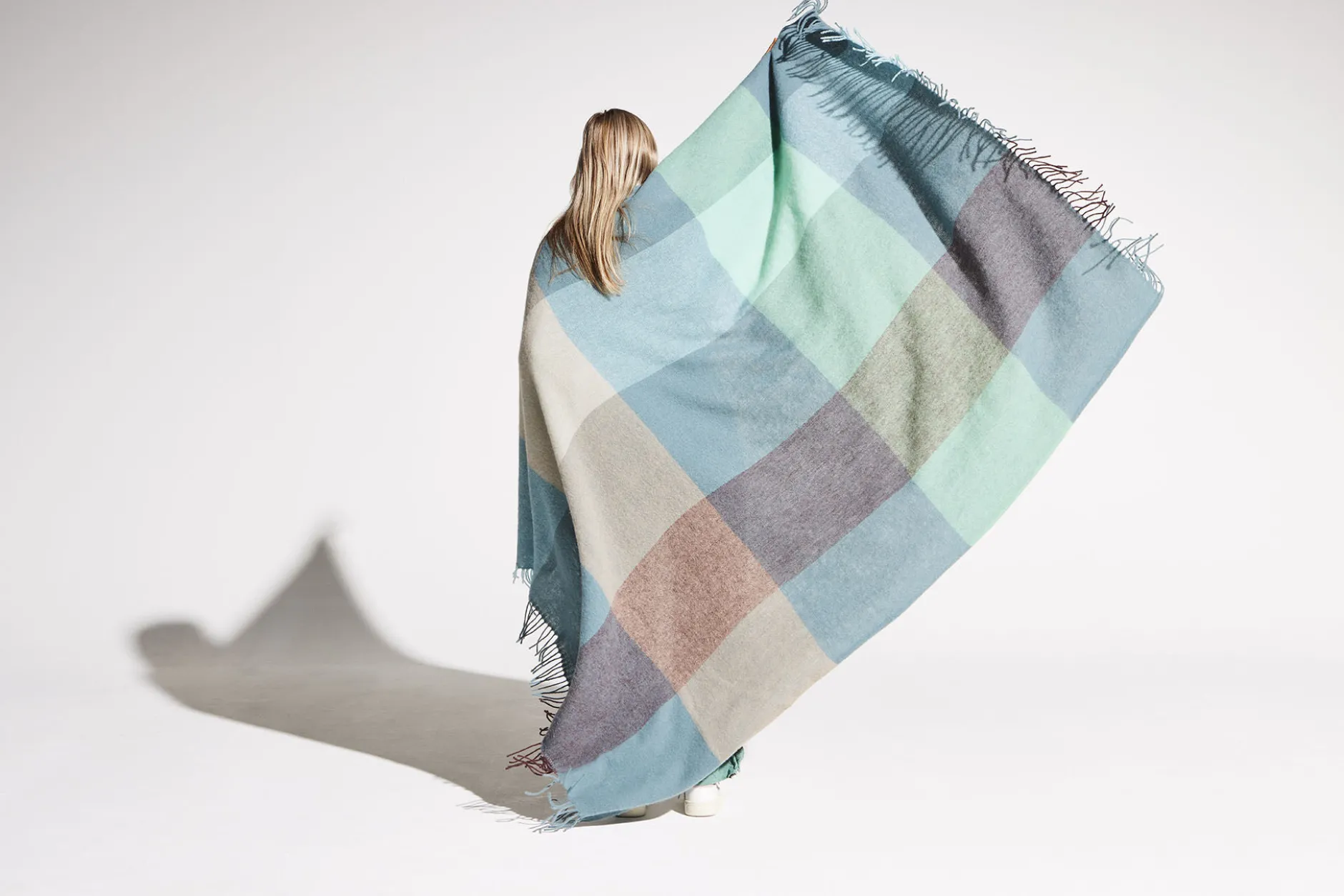 Colour Blend Blanket Wolldecke, blau, 130x185 cm