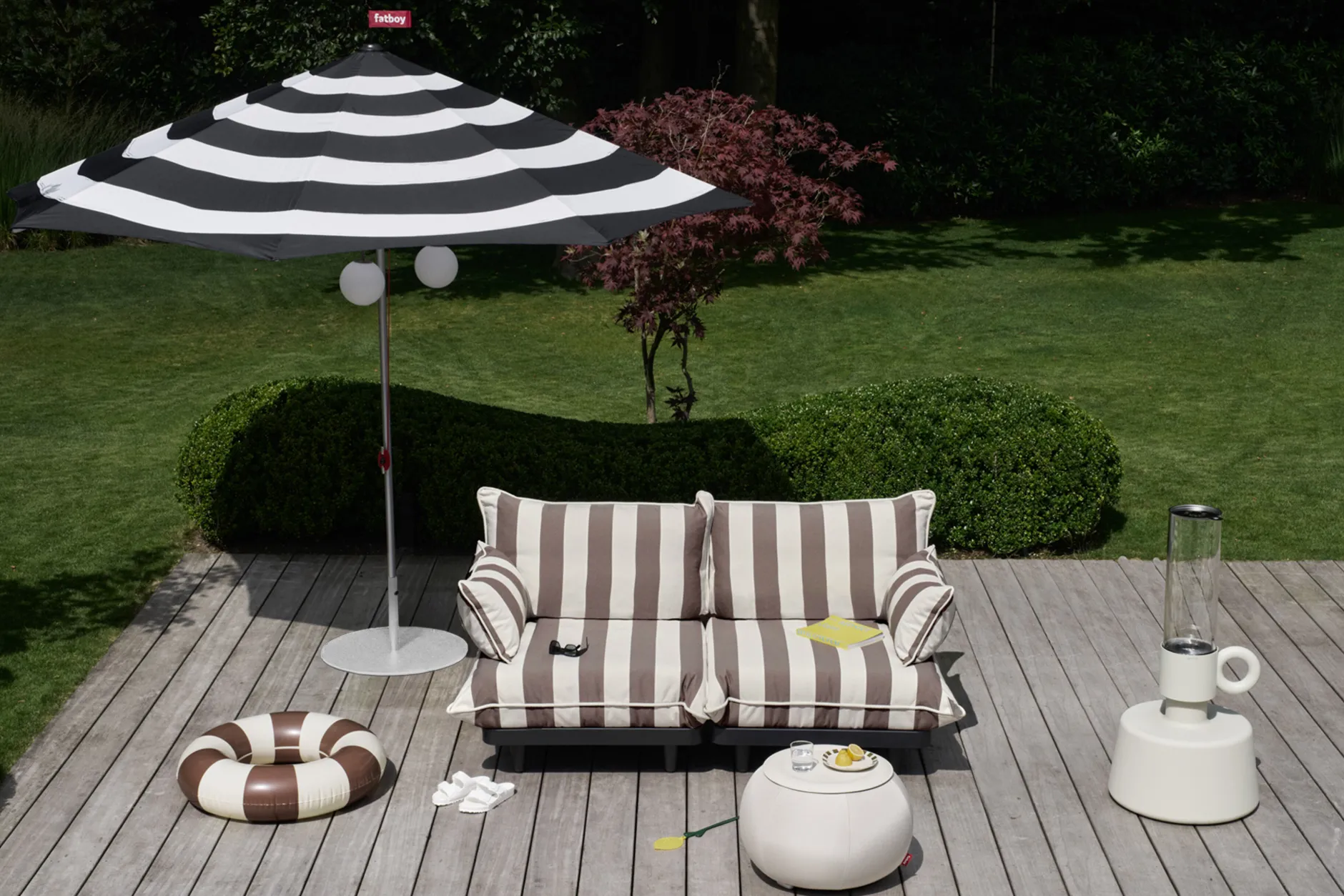 Stripesol + Base Light Grey Sonnenschirm mit Fuß, 350x350x280 cm