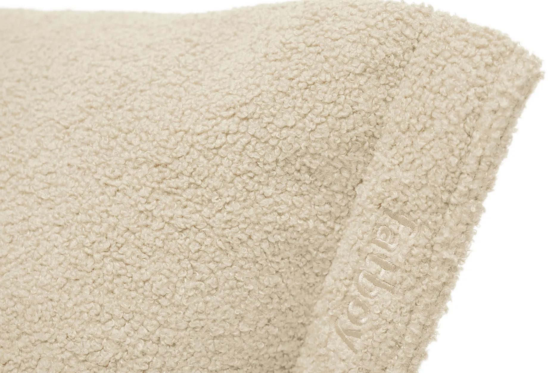 the BonBaron Sherpa Loungesessel, beige, 120x120x75 cm